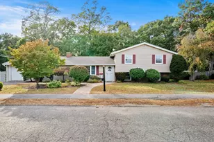 48 Catherine Dr, Peabody, MA 01960 - Photo 4