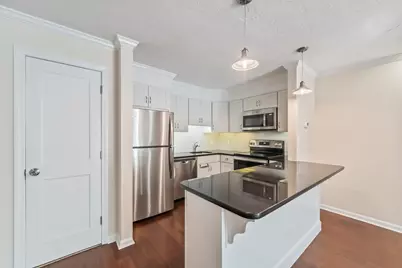 152 Quincy Shore Dr #13, Quincy, MA 02171 - Photo 2