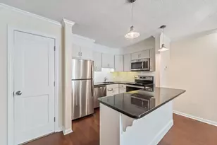 152 Quincy Shore Dr, Quincy, MA 02171 - Photo 2