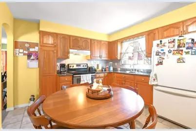 152 Armsby St, New Bedford, MA 02745 - Photo 6