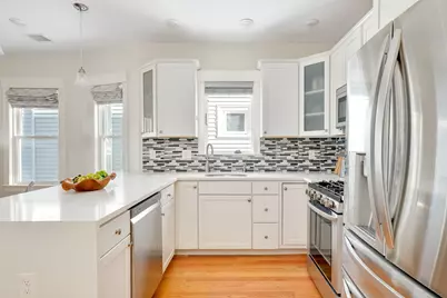 102 Conwell Ave #2, Somerville, MA 02144 - Photo 6