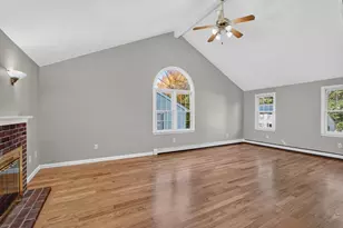 25 Corinth Dr, Worcester, MA 01606 - Photo 6