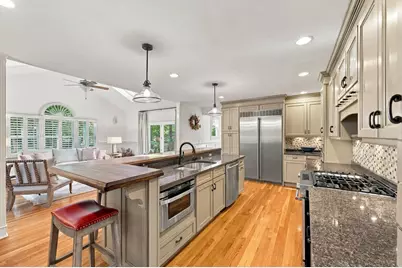 37 Chestnut Street, North Andover, MA 01845 - Photo 10