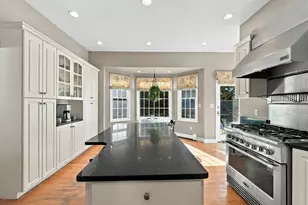 137 Grandview Ave, Quincy, MA 02170 - Photo 18