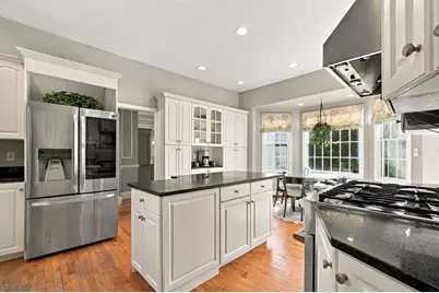 137 Grand View Ave, Quincy, MA 02170 - Photo 20