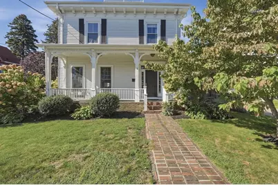 137 Grand View Ave, Quincy, MA 02170 - Photo 2