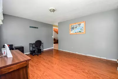 28 Hogg Memorial Dr, Whitman, MA 02382 - Photo 6
