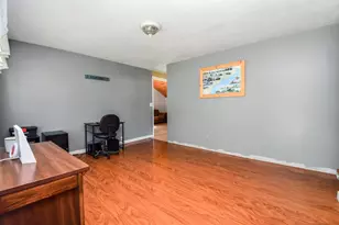 28 Hogg Memorial Dr, Whitman, MA 02382 - Photo 6