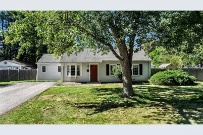 28 Hogg Memorial Dr, Whitman, MA 02382 - Photo 1