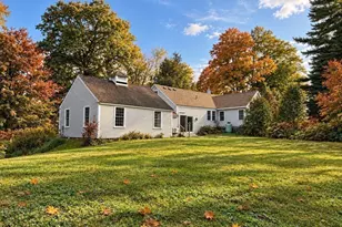 21 East St, Petersham, MA 01366 - Photo 32