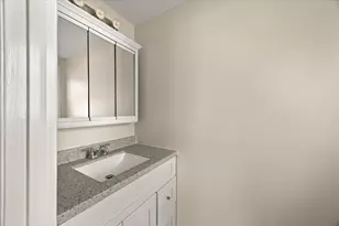 18 Pearl St, Taunton, MA 02780 - Photo 26