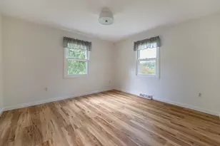 8 Coach Ln, Amherst, MA 01002 - Photo 14