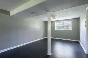 8 Coach Ln, Amherst, MA 01002 - Photo 18