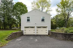 8 Coach Ln, Amherst, MA 01002 - Photo 26