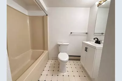 126 Turnpike St #B, Canton, MA 02021 - Photo 4