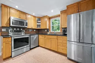 38 Lyndon Ln, Ashland, MA 01721 - Photo 6