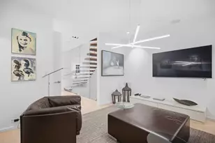 70 Myrtle St, Boston, MA 02114 - Photo 18