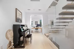 70 Myrtle St, Boston, MA 02114 - Photo 12