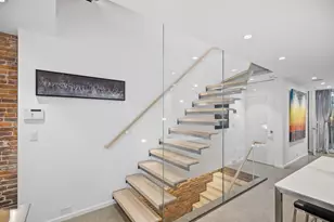 70 Myrtle St, Boston, MA 02114 - Photo 10