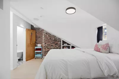 70 Myrtle St, Boston, MA 02114 - Photo 34