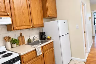 11 Grove St, Boston, MA 02114 - Photo 2