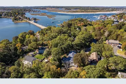 11 Youngs Rd, Gloucester, MA 01930 - Photo 4
