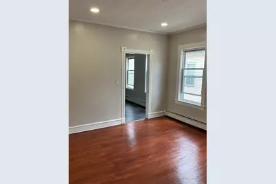 194 Concord St #2, Lowell, MA 01852 - Photo 4