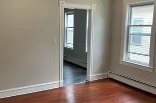 194 Concord St, Lowell, MA 01852 - Photo 4