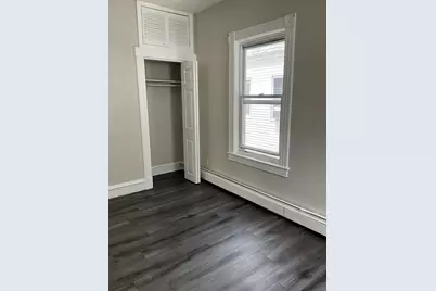 194 Concord St #2, Lowell, MA 01852 - Photo 8