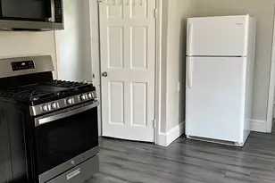 194 Concord St, Lowell, MA 01852 - Photo 2