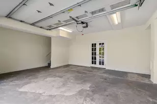 62 Redfield St, Boston, MA 02122 - Photo 34