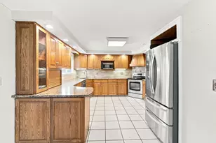 25 West St, Foxboro, MA 02035 - Photo 8
