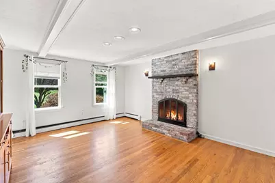 25 West St, Foxboro, MA 02035 - Photo 4