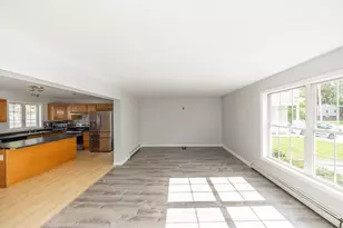 18A Kennebec St, Worcester, MA 01606 - Photo 2