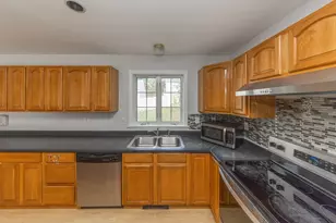 18A Kennebec St, Worcester, MA 01606 - Photo 12