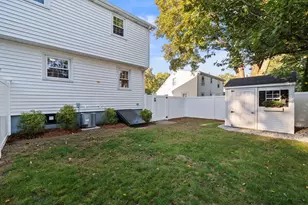 13 Gregg St, Woburn, MA 01801 - Photo 36