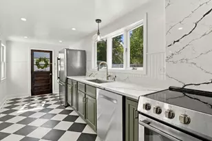 8 Agate Ave, Worcester, MA 01604 - Photo 10