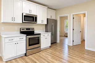 22 Colonial Rd, Worcester, MA 01602 - Photo 1