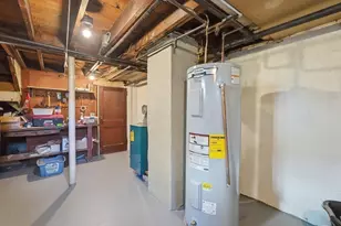 726 Allen St, Springfield, MA 01118 - Photo 26