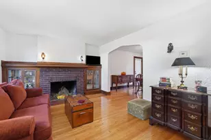 726 Allen St, Springfield, MA 01118 - Photo 6