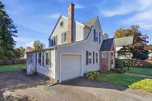 726 Allen St, Springfield, MA 01118 - Photo 2