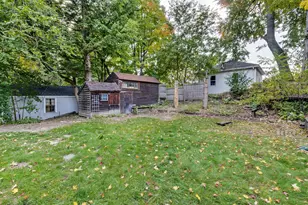 22 Anderson Ave, Holyoke, MA 01040 - Photo 2