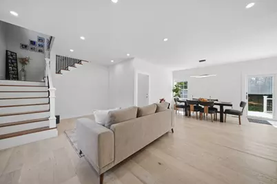 18 Elmcrest Road, North Andover, MA 01845 - Photo 8
