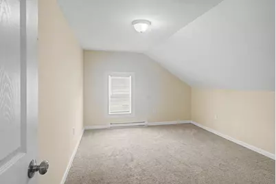 9 Union Ave #2nd Fl R, Westfield, MA 01085 - Photo 8