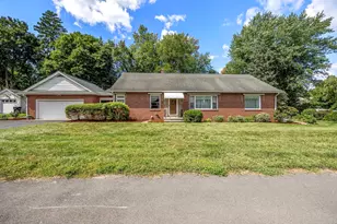 538 Newton St, South Hadley, MA 01075 - Photo 1
