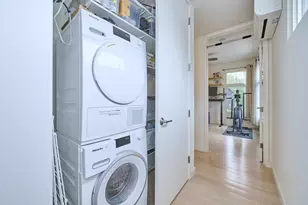 66 Catherine St, Boston, MA 02131 - Photo 20