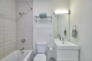 66 Catherine St, Boston, MA 02131 - Photo 18
