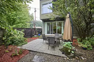 66 Catherine St, Boston, MA 02131 - Photo 28