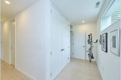 66 Catherine St #66, Boston, MA 02131 - Photo 14