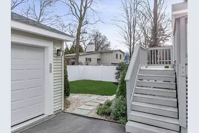 2031 Commonwealth, Newton, MA 02466 - Photo 32
